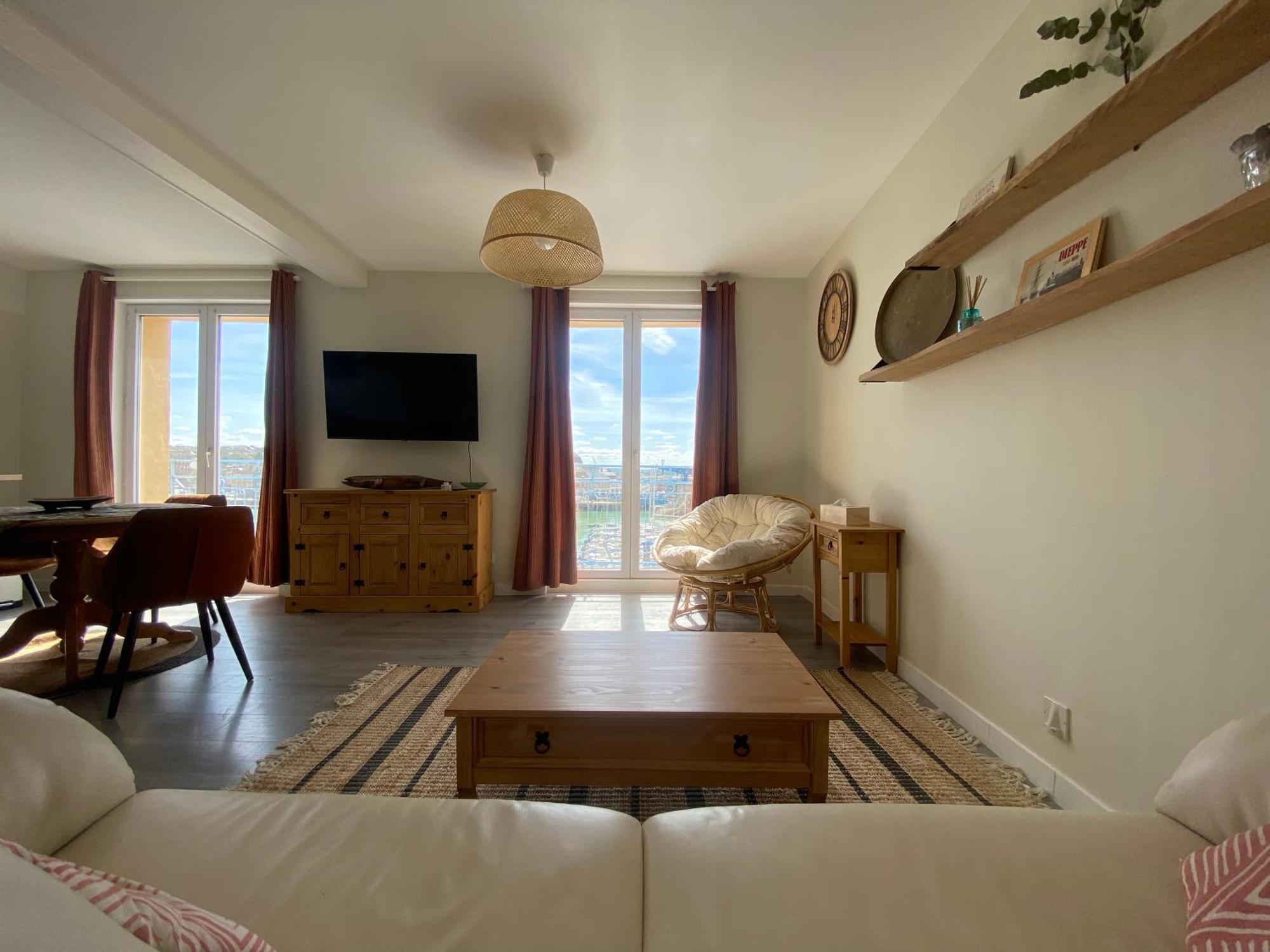 Etablissement 3 Etoiles Avec Ascenseur, 3 Appartements Lumineux Vue Port Avec Balcon, 200M De La Mer, Wifi Fibre, Tous Service Inclus Dieppe Esterno foto