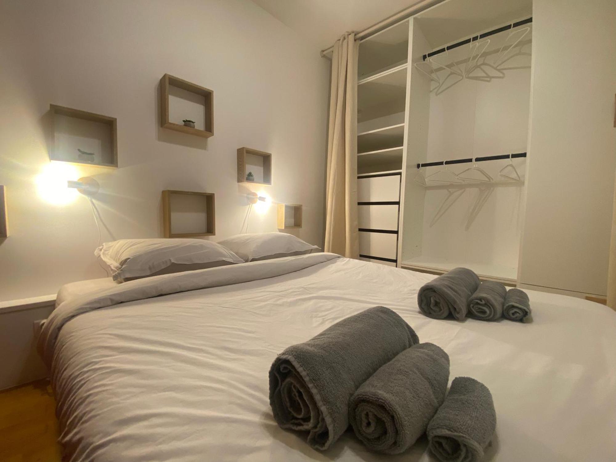 Etablissement 3 Etoiles Avec Ascenseur, 3 Appartements Lumineux Vue Port Avec Balcon, 200M De La Mer, Wifi Fibre, Tous Service Inclus Dieppe Esterno foto