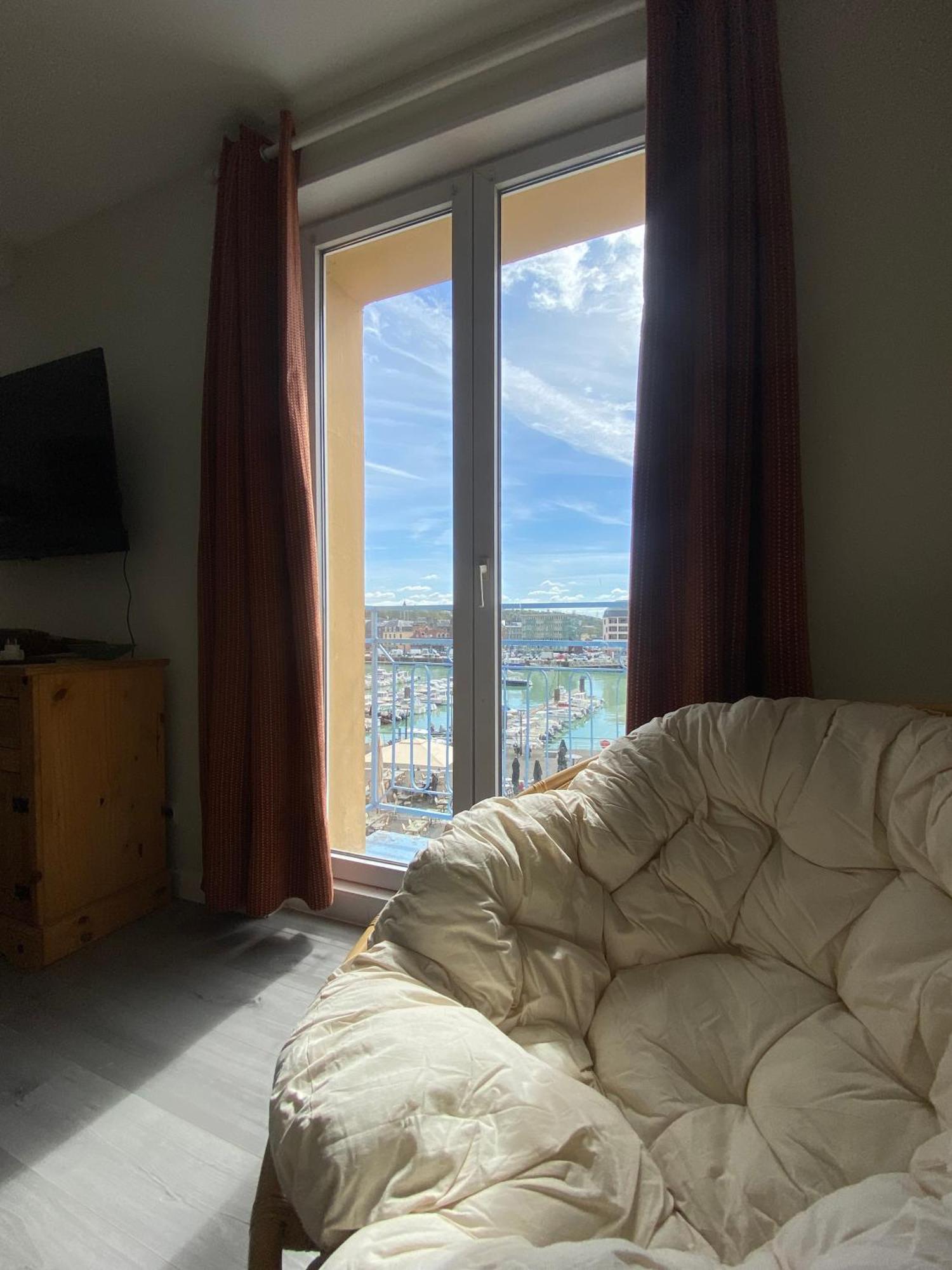 Etablissement 3 Etoiles Avec Ascenseur, 3 Appartements Lumineux Vue Port Avec Balcon, 200M De La Mer, Wifi Fibre, Tous Service Inclus Dieppe Esterno foto